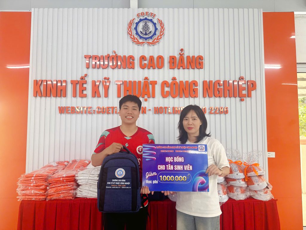 Tuyển Sinh Lớp Cao Đẳng E-Learning 2026
