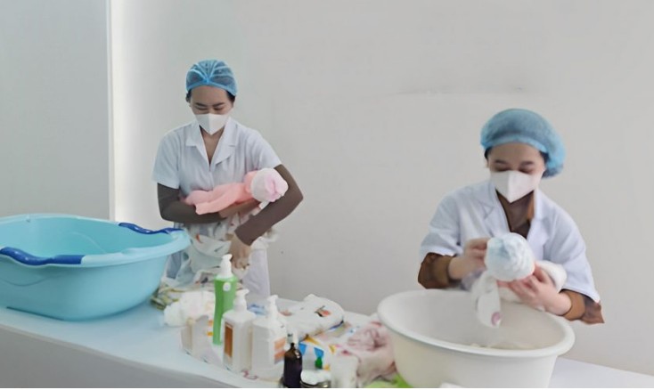 Khóa Học Chăm Sóc Mẹ Và Bé Sơ Sinh 2026